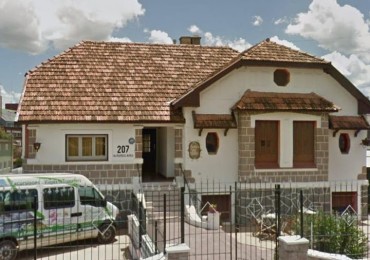 CASONA EN VENTA EN LA LOCALIDAD DE LA FALDA.  